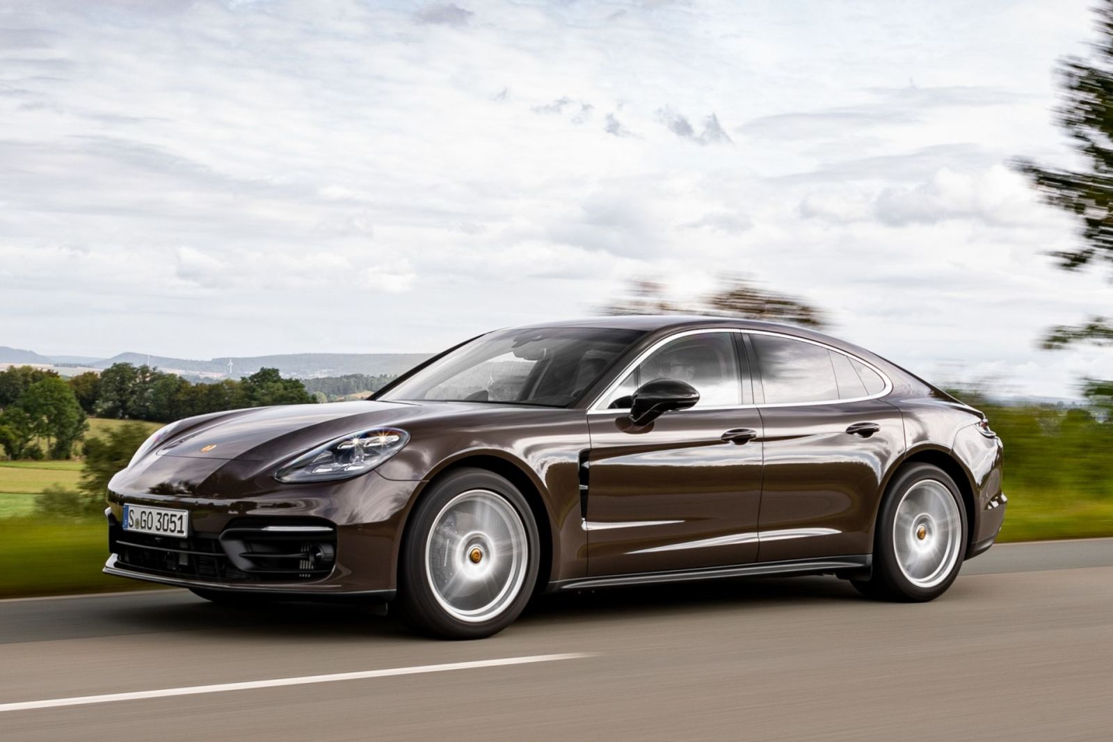 Porsche  Panamera Лифтбек класса F - фото 1